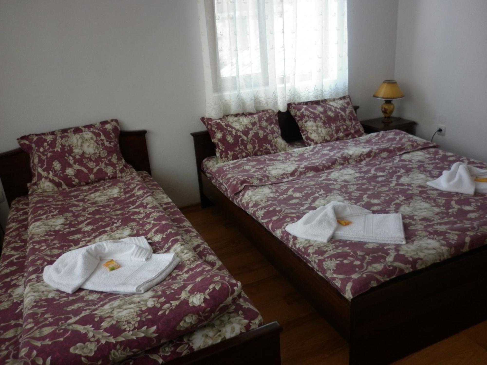 Guest House Mavrudieva โคปริฟชทิทซา ภายนอก รูปภาพ