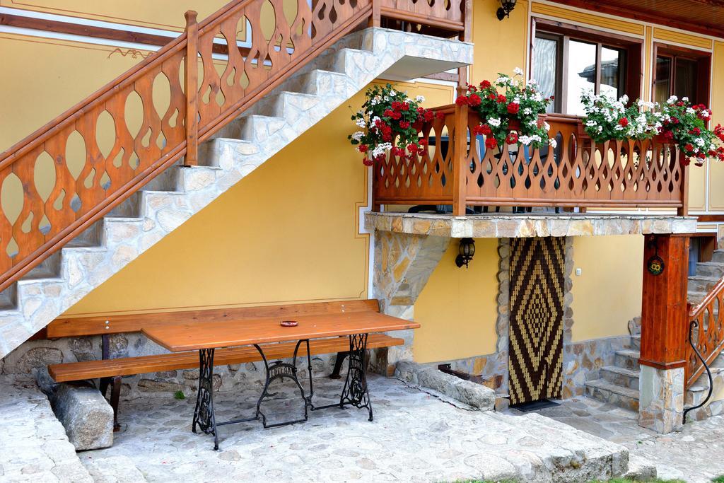 Guest House Mavrudieva โคปริฟชทิทซา ภายนอก รูปภาพ