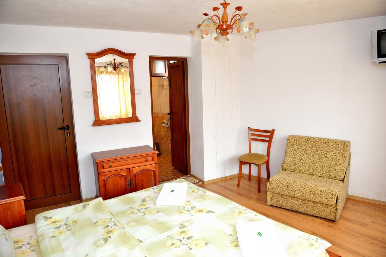 Guest House Mavrudieva โคปริฟชทิทซา ภายนอก รูปภาพ